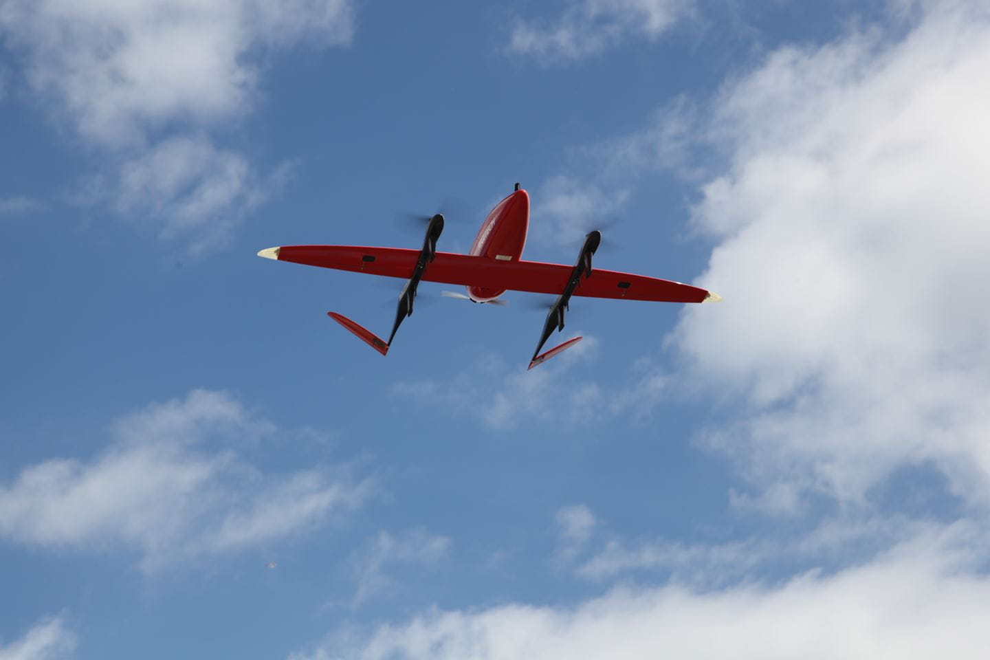samling nyhed skotsk Ørsted og DSV tester fragtdroner ved Anholt Havmøllepark