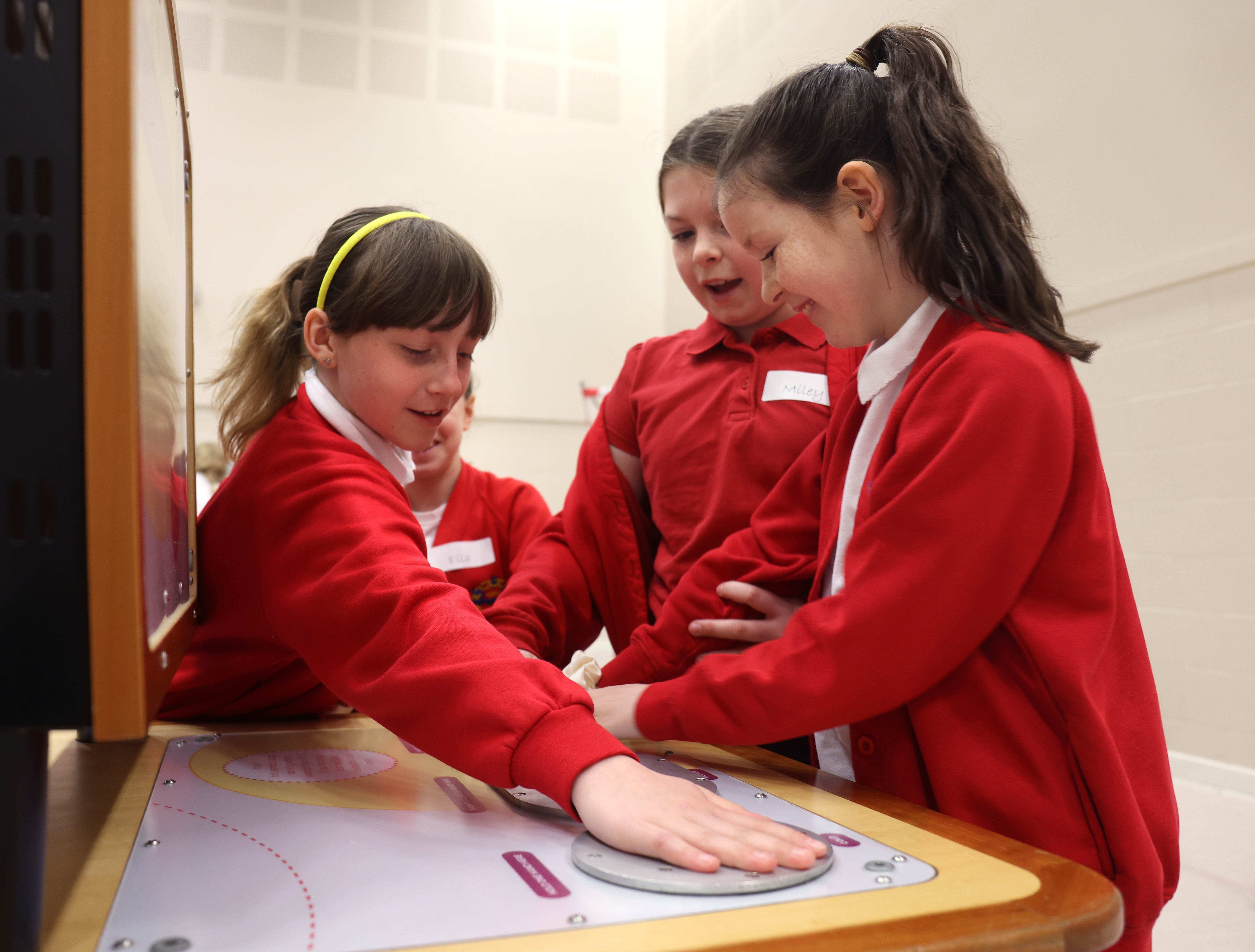 Photo courtesy of Cambridge Science Centre who were awarded a grant of £10,283 to deliver two STEM Roadshows over two academic years at a school located within Ørsted's East Coast Community Fund area